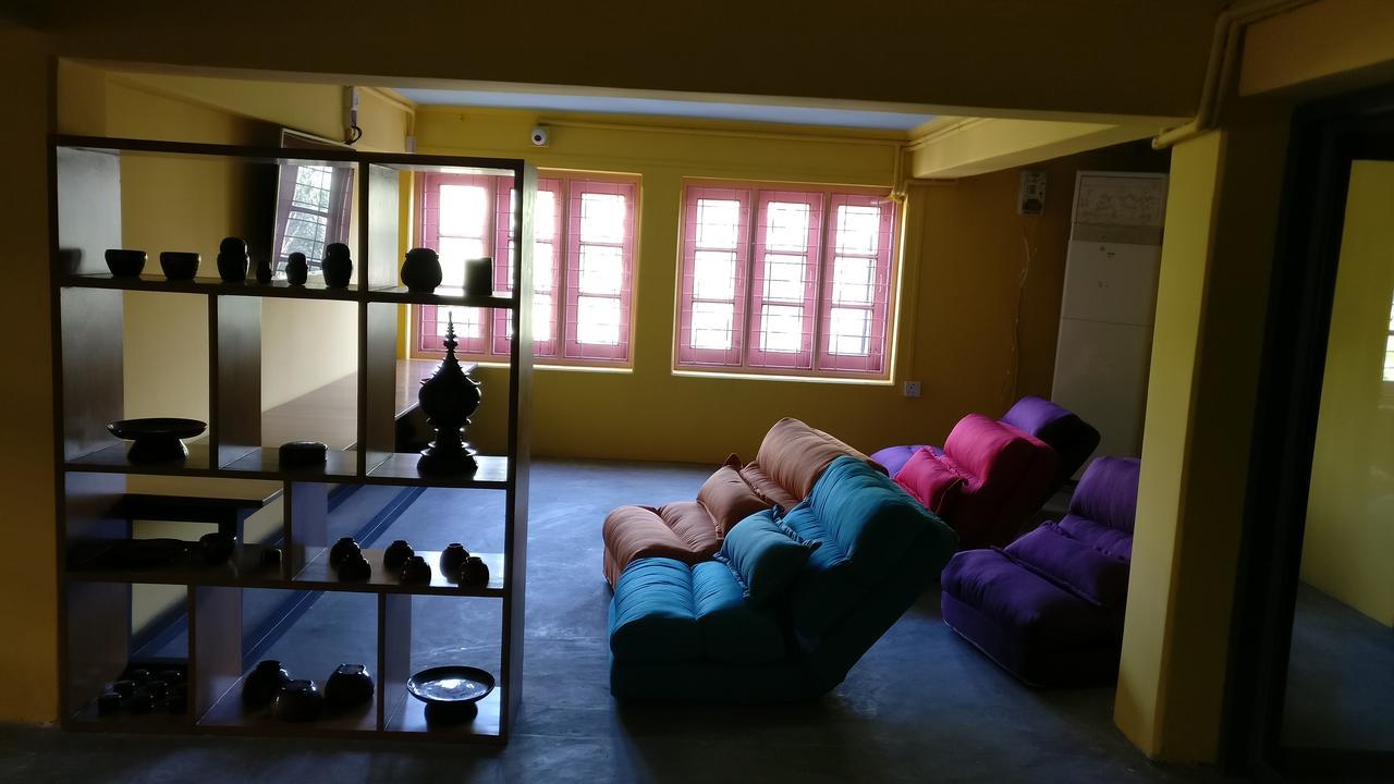 Kaung Hostel マンダレー エクステリア 写真